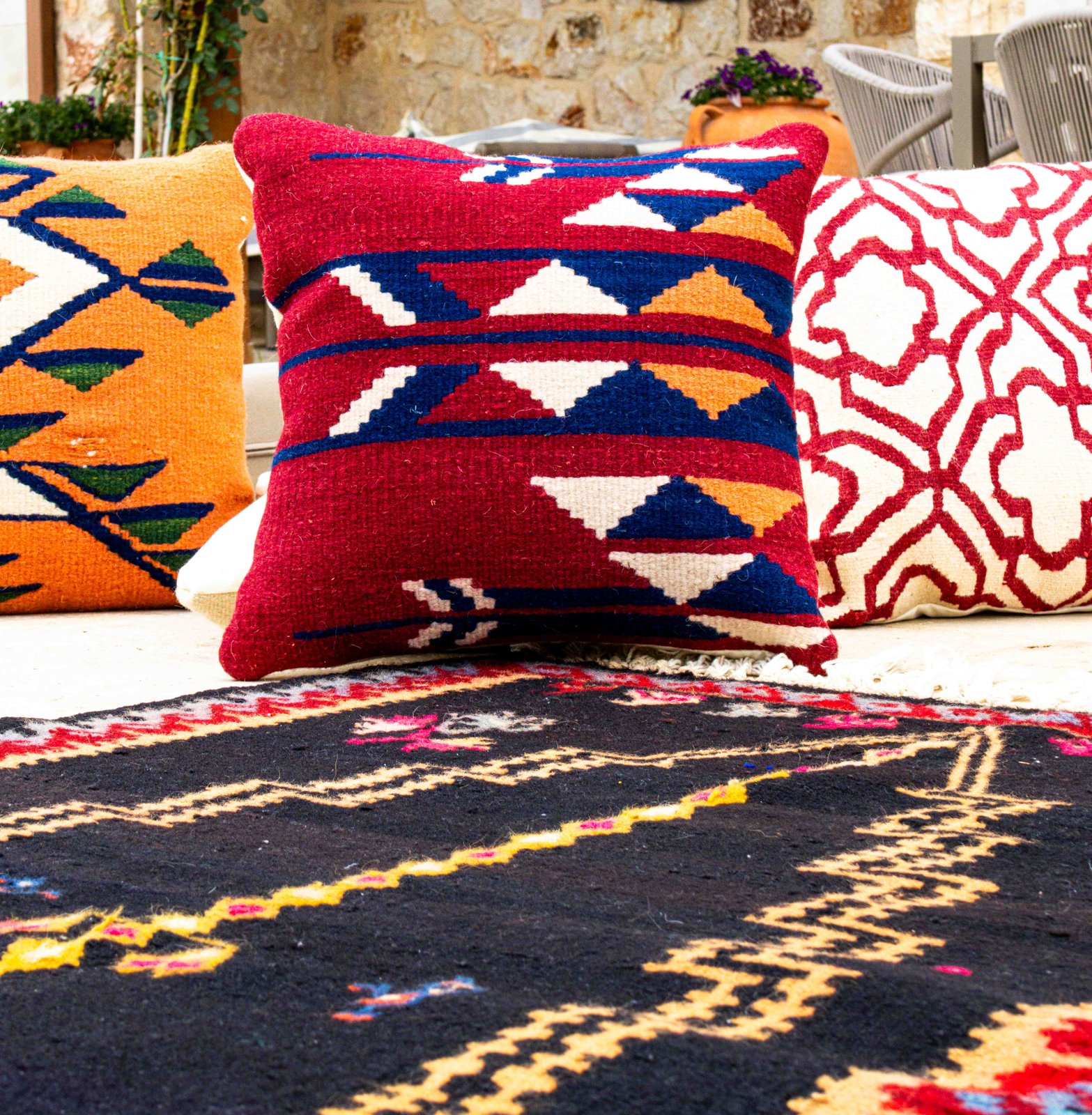 El dokuma kilim ve kilim kırlentler