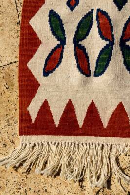 Kiremit Krem Yaprak Motifli Küçük El Dokuma Yün Kilim - 3