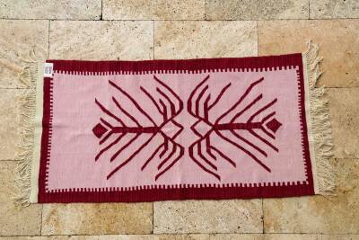 Pudra Bordo Hayat Ağacı Motifli El Dokuma Yün Kilim