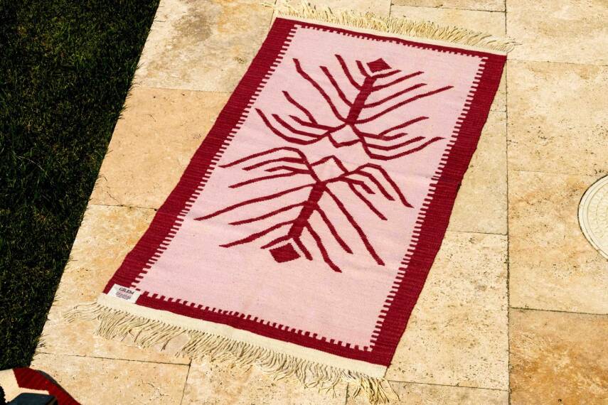 Pudra Bordo Hayat Ağacı Motifli El Dokuma Yün Kilim - 2