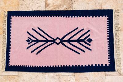 Pudra Lacivert Hayat Ağacı Motifli El Dokuma Yün Kilim - 2