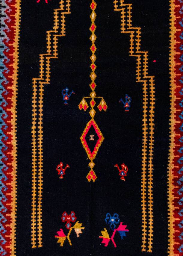 Siyah Zeminli Mihrap Desenli El Dokuma Yün Kilim - 2