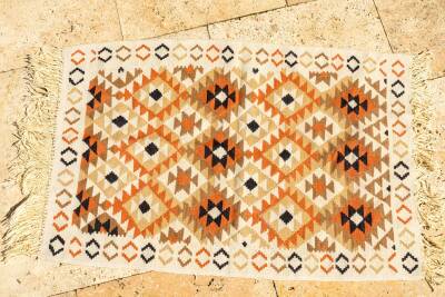 Toprak Tonları Geometrik Desenli El Dokuma Yün Kilim